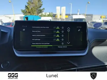 Photo 21 Peugeot 208  PureTech 100 S&S EAT8