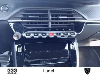 Photo 17 Peugeot 208  PureTech 100 S&S EAT8