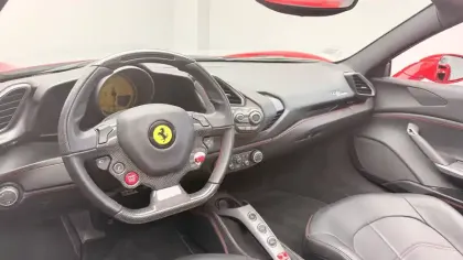 Photo 53 Ferrari 488  4.0 V8 670ch Spider
