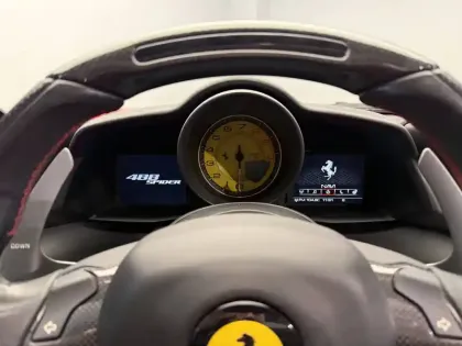 Photo 31 Ferrari 488  4.0 V8 670ch Spider