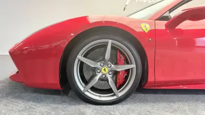 Photo 46 Ferrari 488  4.0 V8 670ch Spider