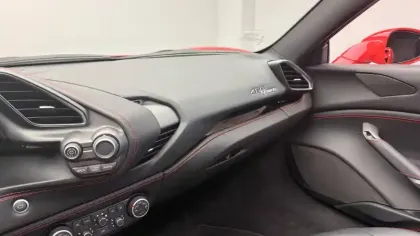 Photo 50 Ferrari 488  4.0 V8 670ch Spider