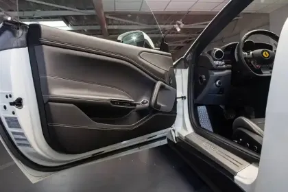 Photo 11 Ferrari Gtc4lusso GTC4 Lusso V12 6.0 690ch