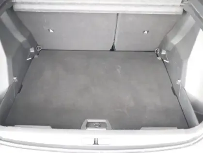 Photo 5 Peugeot 2008  e- 136ch GT