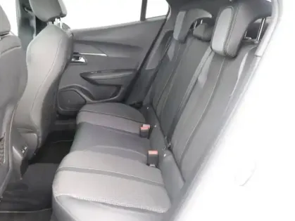 Photo 9 Peugeot 2008  e- 136ch GT