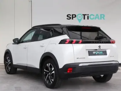 Photo 6 Peugeot 2008  e- 136ch GT