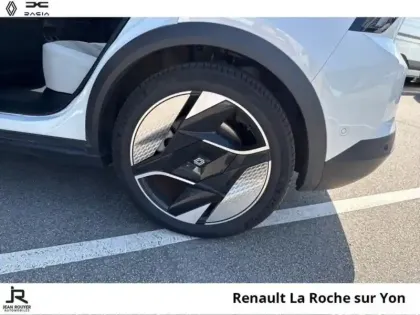 Photo 7 Renault Scenic  E-Tech Electric 220ch Techno esprit Iconic grande autonomie -24