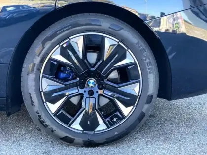 Photo 29 BMW Ix  xDrive45 408ch M Sport