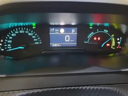 Photo 9 Peugeot 208  Hybrid 100 e-DCS6