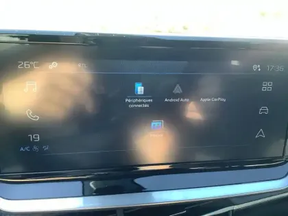 Photo 36 Peugeot 2008  Hybrid 145 e-DCS6