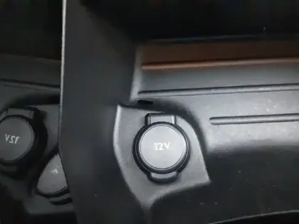 Photo 31 Peugeot 208  Electrique 50 kWh 136ch