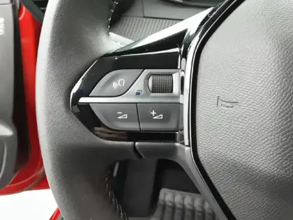 Photo 53 Peugeot 208  Electrique 50 kWh 136ch