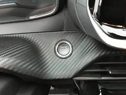 Photo 24 Peugeot 208  Electrique 50 kWh 136ch