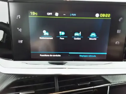 Photo 26 Peugeot 208  Electrique 50 kWh 136ch
