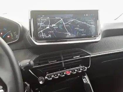 Photo 33 Peugeot 208  Hybrid 100 e-DCS6