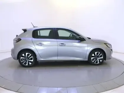 Photo 3 Peugeot 208  Hybrid 100 e-DCS6