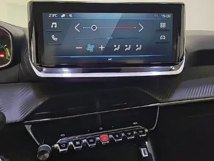 Photo 18 Peugeot 208  Hybrid 100 e-DCS6