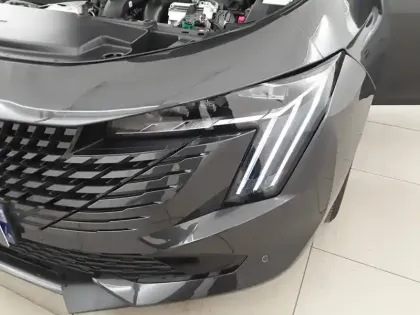 Photo 15 Peugeot 508  SW Hybrid 180 e-EAT8