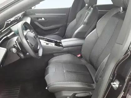 Photo 10 Peugeot 508  SW Hybrid 180 e-EAT8