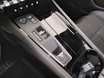 Photo 13 Peugeot 508  SW Hybrid 180 e-EAT8