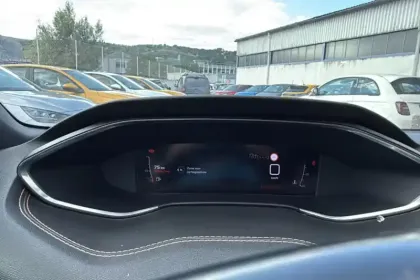 Photo 15 Peugeot 308  PureTech 130ch S&S BVM6