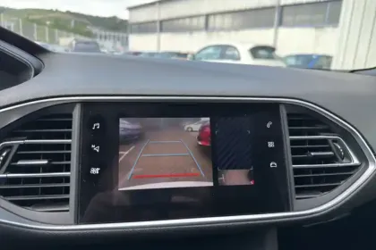 Photo 17 Peugeot 308  PureTech 130ch S&S BVM6