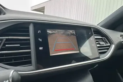 Photo 38 Peugeot 308  PureTech 130ch S&S BVM6