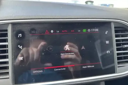 Photo 25 Peugeot 308  PureTech 130ch S&S BVM6