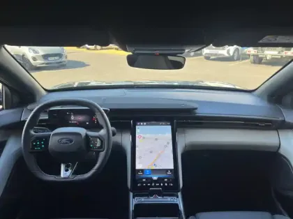 Photo 2 Ford Capri 286ch Extended Range 77kW Select RWD