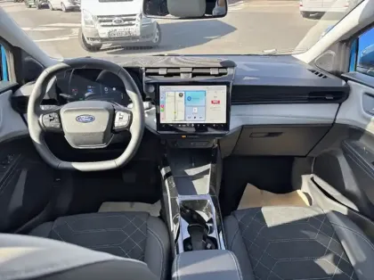 Photo 2 Ford Puma Gen-E 168ch Standard Range 43 kWh Premium