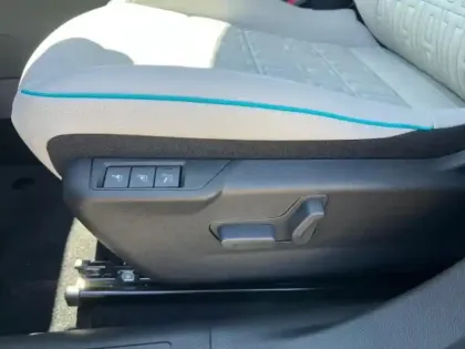 Photo 12 Fiat 600  e 156ch 54kWh La Prima