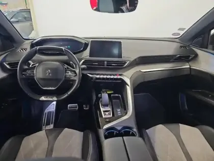 Photo 12 Peugeot 3008  HYBRID4 300ch GT e-EAT8 11cv