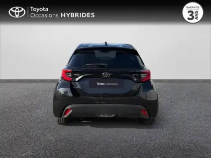 Photo 12 Toyota Yaris  116h Design 5p MC24