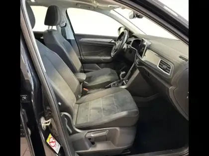 Photo 10 Volkswagen T-roc  1.5 TSI EVO 150ch R-Line DSG7