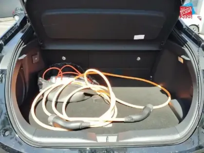 Photo 13 Toyota C-HR  2.0 Hybride Rechargeable 225ch GR Sport Premiere NG23