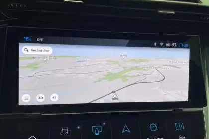 Photo 46 Peugeot 308  PureTech 130ch S&S EAT8