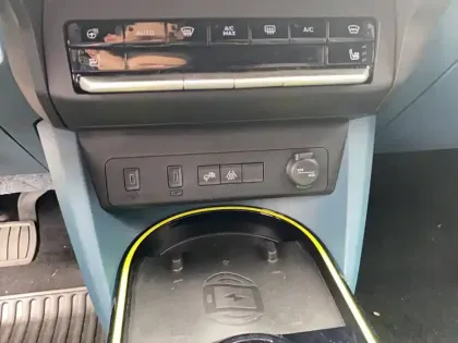 Photo 21 Fiat Grande Panda  e 83ch