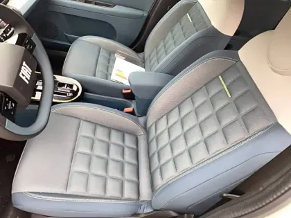 Photo 8 Fiat Grande Panda  e 83ch