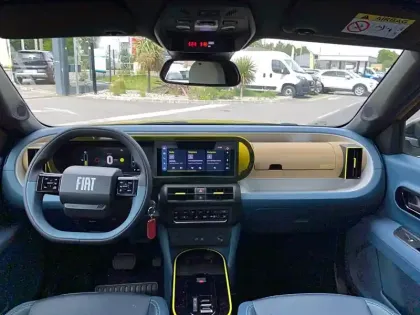 Photo 84 Fiat Panda Grande  e 83ch
