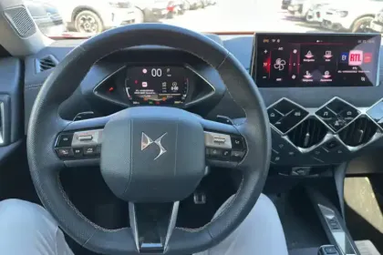 Photo 58 DS DS 3  PureTech 130 EAT8