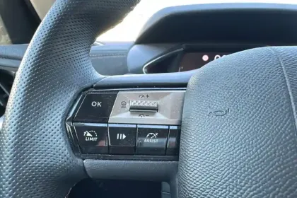 Photo 59 DS DS 3  PureTech 130 EAT8