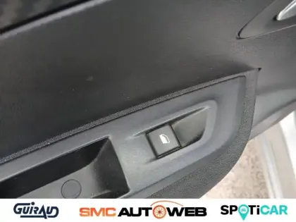 Photo 34 Peugeot 2008  PureTech 130 S&S BVM6