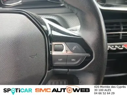 Photo 14 Peugeot 2008  PureTech 130 S&S BVM6