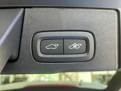 Photo 43 Volvo Xc60  T8 AWD Hybride rechargeable 310 ch+145 ch Geartronic 8