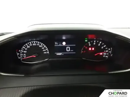 Photo 16 Peugeot 2008  PureTech 100 S&S BVM6