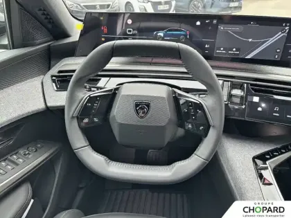 Photo 11 Peugeot 3008  Hybrid 136 e-DCS6