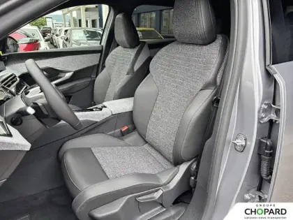 Photo 21 Peugeot 3008  Hybrid 136 e-DCS6