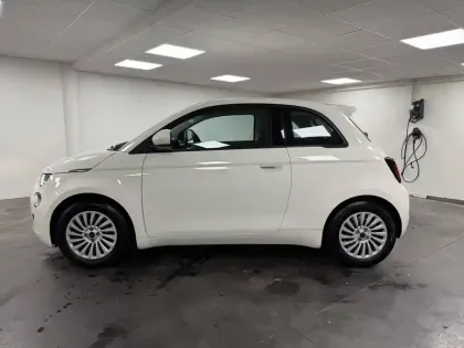 Photo 46 Fiat 500  e 95 ch