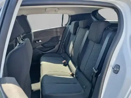 Photo 31 Peugeot 308  Electrique 54 kWh 156ch