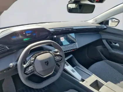 Photo 27 Peugeot 308  Electrique 54 kWh 156ch